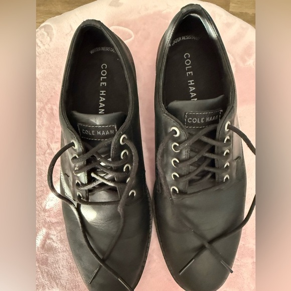 COLE HANN BLACK LEATHER OXFORDS SIZE: 9.5 - Picture 6 of 9